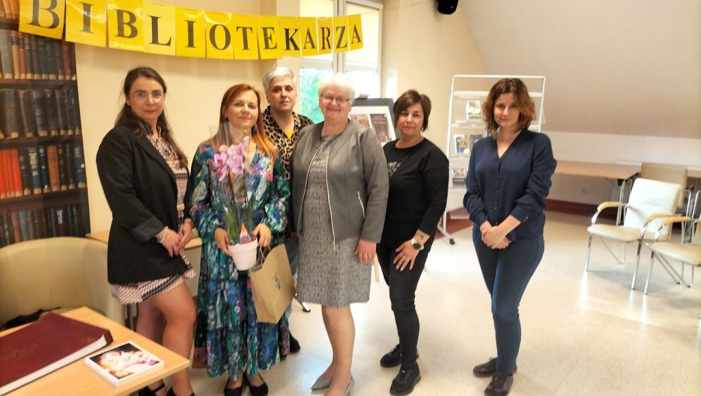 pamiątkowe zdjęcie z zespołem GCBK w Starych Bogaczowicach