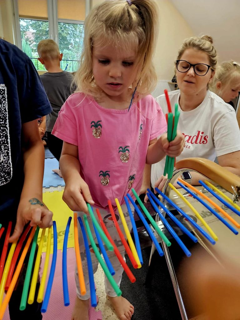 Klub Malucha "biblioFIGLE" to nasza nowa propozycja zajęć skierowanych do dzieci w wieku od lat 2 do lat 6