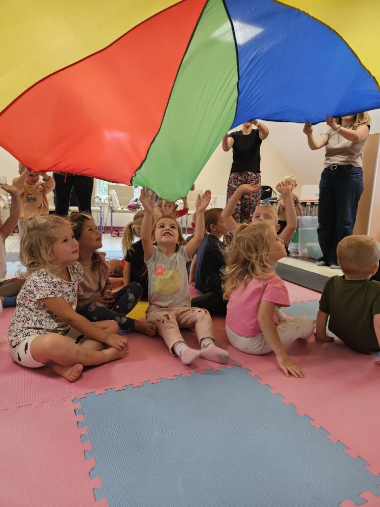 Klub Malucha "biblioFIGLE" to nasza nowa propozycja zajęć skierowanych do dzieci w wieku od lat 2 do lat 6