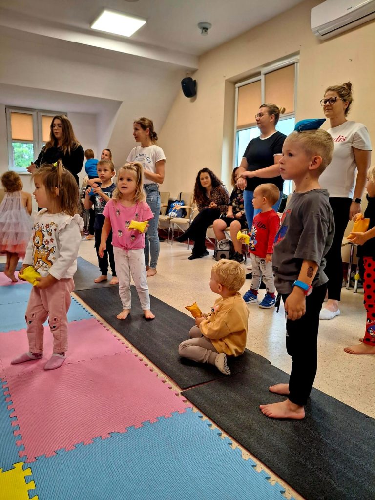 Klub Malucha "biblioFIGLE" to nasza nowa propozycja zajęć skierowanych do dzieci w wieku od lat 2 do lat 6