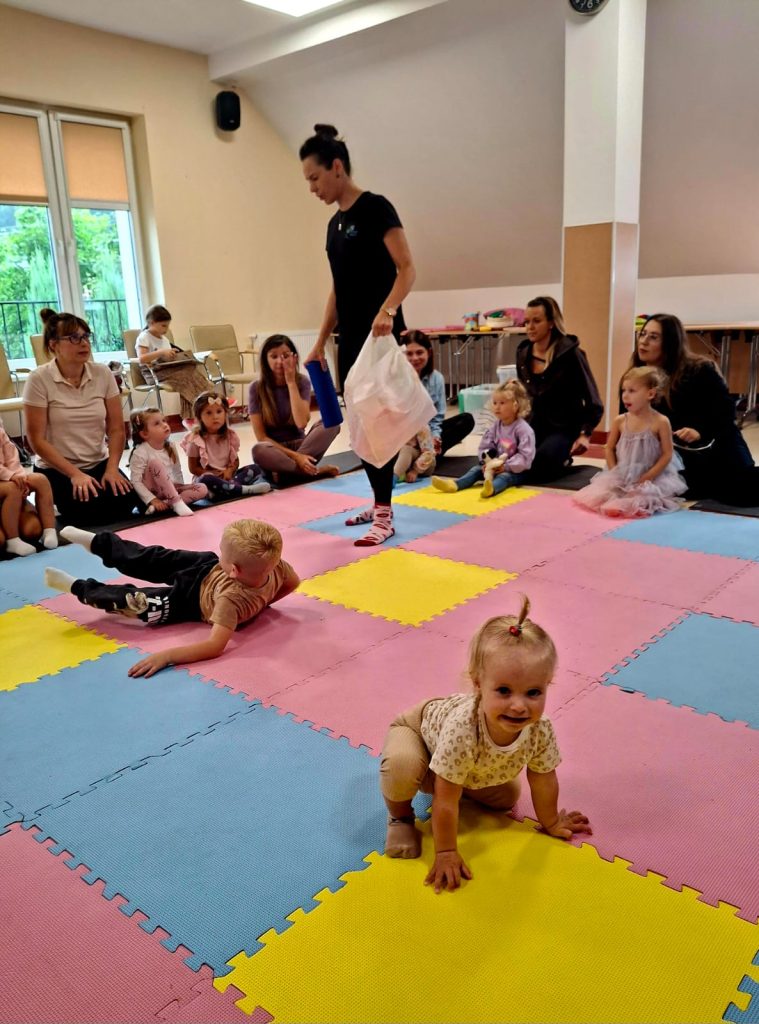 Klub Malucha "biblioFIGLE" to nasza nowa propozycja zajęć skierowanych do dzieci w wieku od lat 2 do lat 6