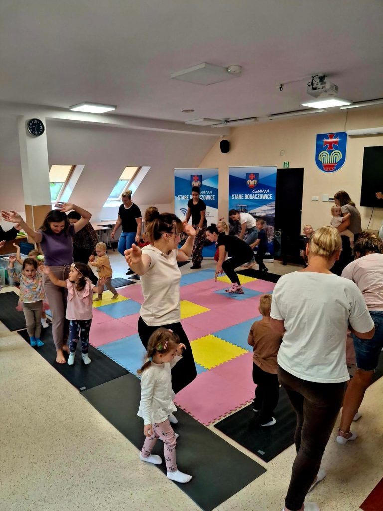 Klub Malucha "biblioFIGLE" to nasza nowa propozycja zajęć skierowanych do dzieci w wieku od lat 2 do lat 6