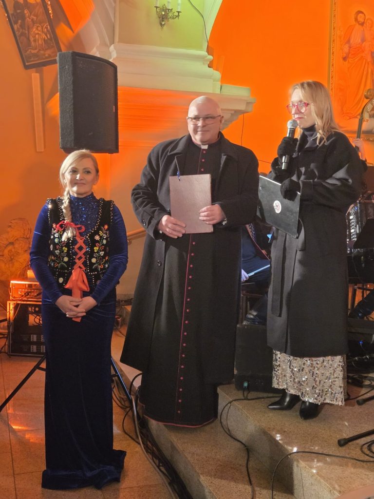 Zespół Pieśni i Tańca „Wałbrzych”
Świąteczny Koncert w kościele w Starych Bogaczowicach