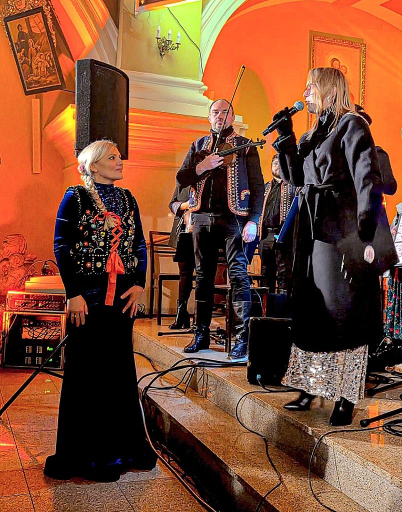 Zespół Pieśni i Tańca „Wałbrzych”
Świąteczny Koncert w kościele w Starych Bogaczowicach