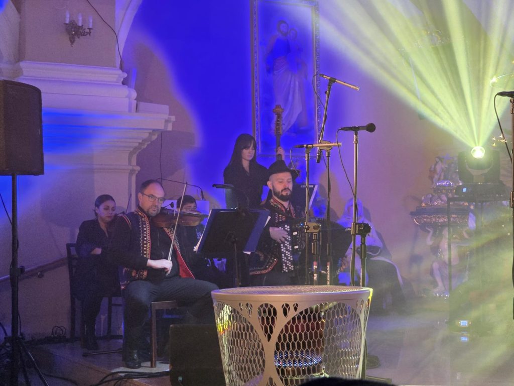 Zespół Pieśni i Tańca „Wałbrzych”
Świąteczny Koncert w kościele w Starych Bogaczowicach